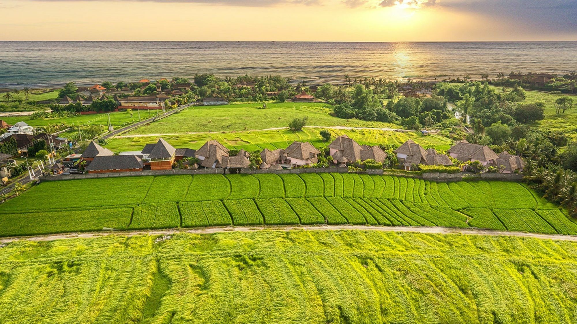 Hacienda Bali Villa Kuta  Exterior photo